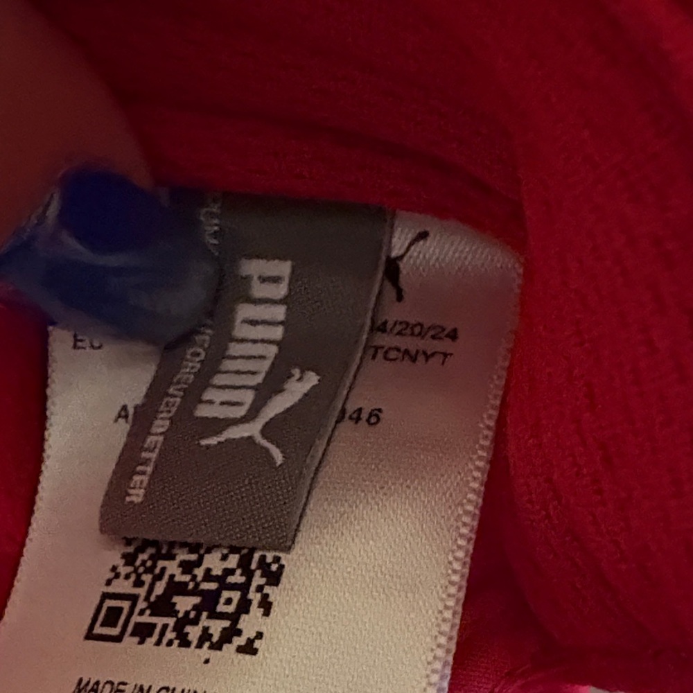 Ferrari Red Logo Baseball Cap - Picture 8 of 9